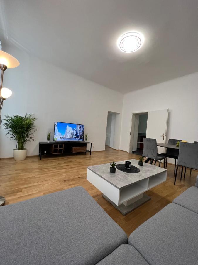 Ferienwohnung Modernes Juwel In Zentraler Lage Wien Exterior foto